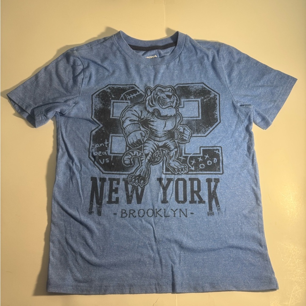 Arizona Jean Company Blue New York Graphic Tee